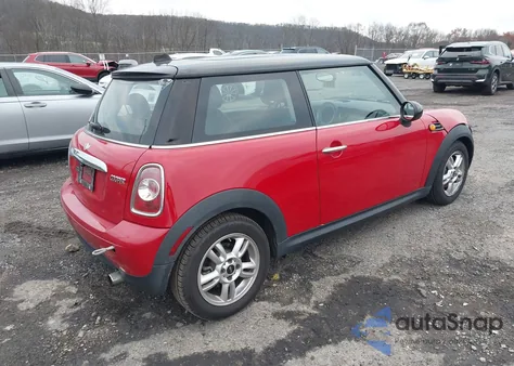 2013 Mini Hardtop Cooper z USA, uszkodzony, nr VIN WMWSU3C57DT549265